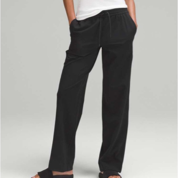 NWT, Lululemon Black Luxtreme Mid-Rise Straight-Leg Pant | Size XS, 31.5 Inseam - Picture 1 of 8